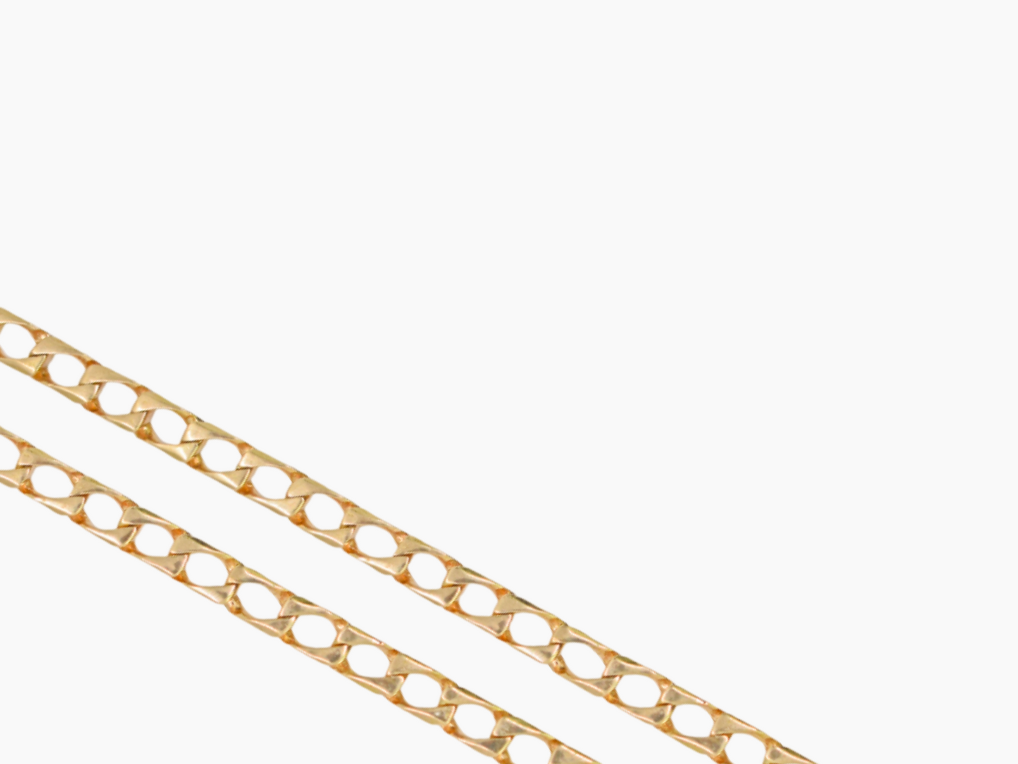 Square Curb Bracelet 18K Yellow Gold: Bold Elegance