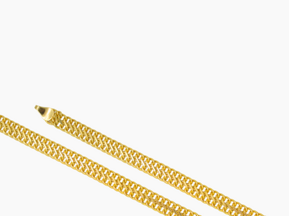 Special Bracelet 18K Yellow Gold: Timeless Treasure