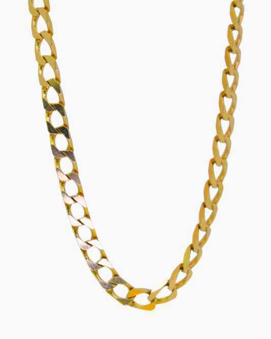 Square Curb Chain: 18K Yellow Gold Brilliance